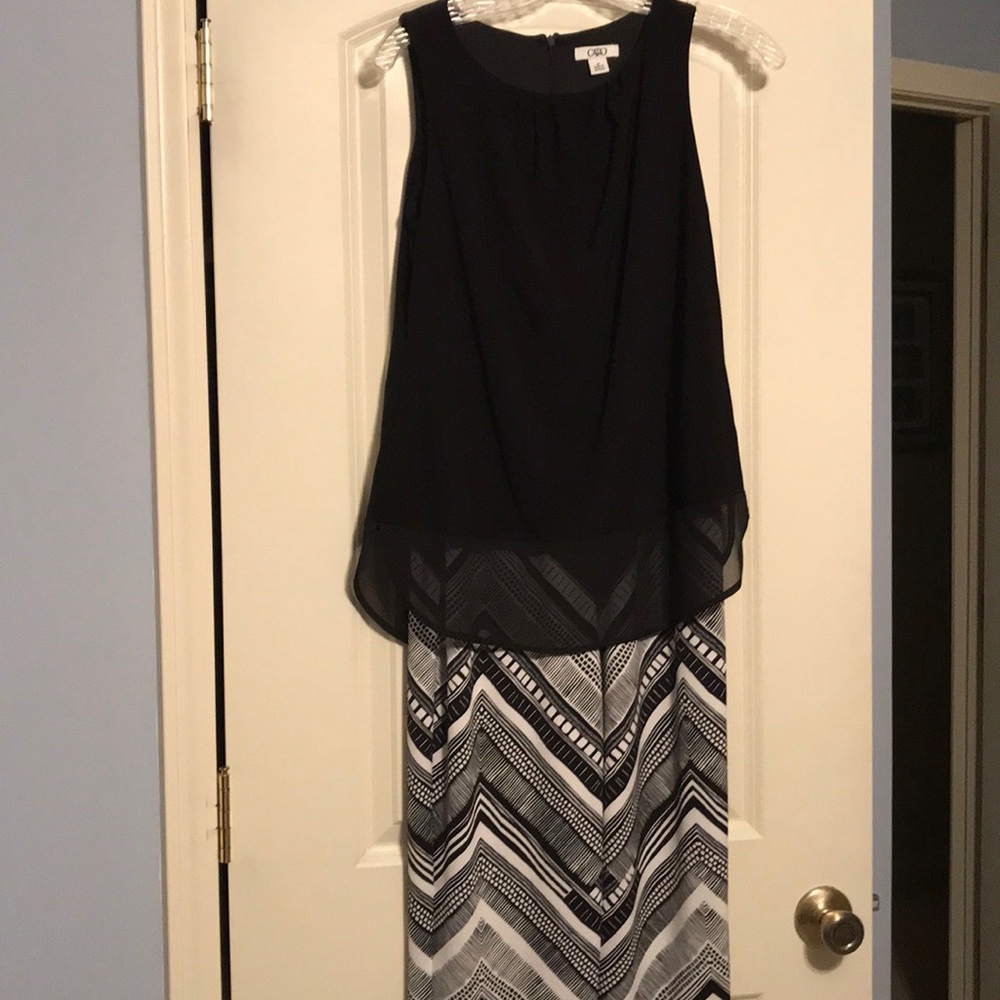 Black and White Sleeveless Jumpsuit